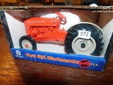 NEW HOLLAND FORD 621 ERTL WORKMASTER TRACTOR 1/16 W/ BOX