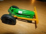 KIDDIE TRAY TRACTOR W/ BLADE 1/16