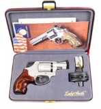 S&W - Model 317 Lady Smith - .22 lr