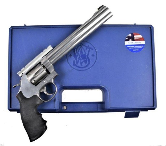 Smith & Wesson  - Model 647 - .17 HMR