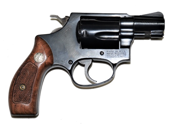 Smith & Wesson - Model 36 - .38 Smith & Wesson Spl