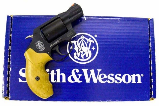 Smith & Wesson - Model 360J - .357 Mag