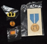 Assorted US Military Medal & Insignia