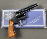 Smith & Wesson - Model 18-3 - .22 L.R.