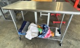 2'X4' stainless steel table w/wire undershelf