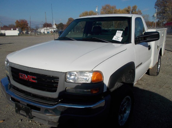 2006 GMC SIERRA 2500 HD W/ STAHL UTILITY BED  Year: 2006 Make: GMC Model: S