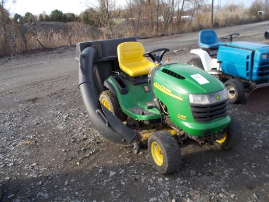 JOHN DEERE L130 LAWN TRACTOR W/ 48" DECK GRASS CATCHER, KOHLER 23HP ENGINE