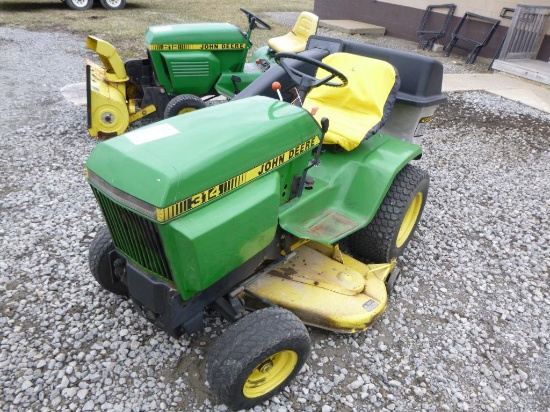 JOHN DEERE 314 LAWN TRACTOR W/ 48" DECK NOT RUNNING. W/ BAGGER ATTACHMENT &