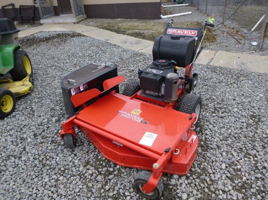 GRAVELY PRO 1548G WALK BEHIND W/ 48" DECK RUNS. 15HP KAWASAKI ENGINE