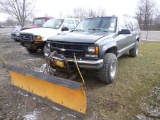 1999 Chevrolet Suburban K2500 W/ 7 1/2' MEYERS POL  Year: 1999 Make: Chevro