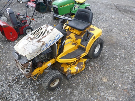 CUB CADET LAWN TRACTOR W/ MOWER DECK KOHLER ENGINE. RUNS.