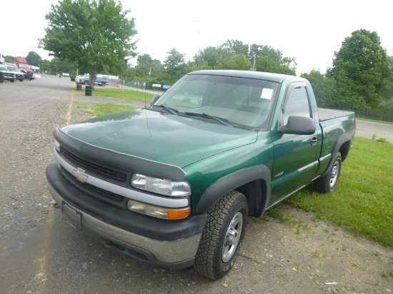 2000 Chevrolet Silverado 1500 4X4 Base Year: 2000 Make: Chevrolet Model: Si