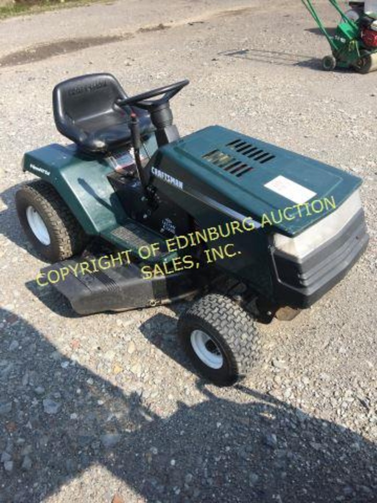 CRAFTSMAN RIDING MOWER (GREEN) (RUNS) ***KEY IS IN OFFICE