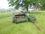 JOHN DEERE 14T SQUARE BALER VIN: 19498.