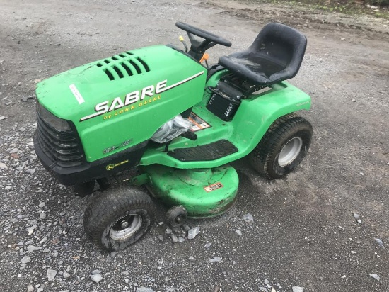 JOHN DEERE SABRE 14.5 HP 38" CUT JOHN DEERE SABRE 14.5 HP 38" CUT NEEDS BAT