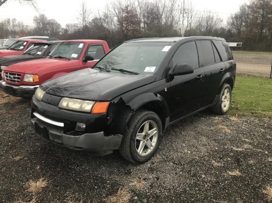 2004 Saturn Vue AWD 2004 Saturn Vue Base AWD BODY DAMAGE, DRIVER DOOR WON'T