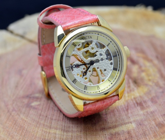 ITEM 5H: INVICTA LARGE FASHION WATCH