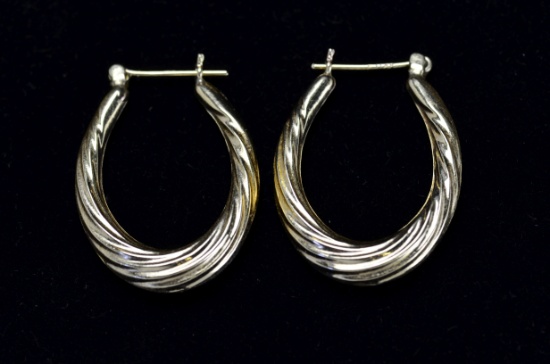 ITEM 76: HOLLOW TWISTED WIRE EARRINGS