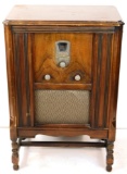 Antique Majestic Radio Floor Model 90-B C. 1929