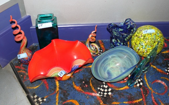 Lot of (9) Pc Colored Glassware, Decorative Style