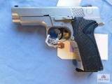 Smith and Wesson 4046