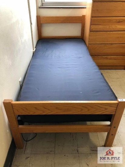 2 Beds, 2 Chests, 1 Desk, 1 Chair