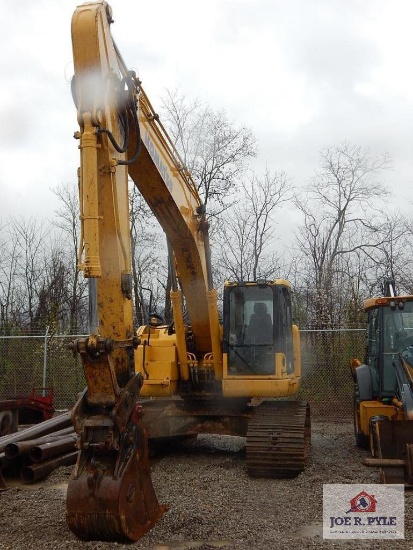 2010 Komatsu 228-2 Excavator w/ wet lines and quick attach bucket , 6051 hours