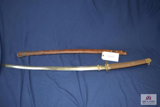 Samurai Sword with leather sheath 28" Damascus Blade 12" handle 32" Sheath marked 77720