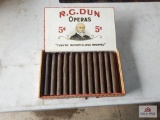 R.G. Dun Opera's 5 cent cigar box with cigars