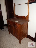 Oak wash stand with towel bar