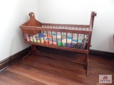 Baby crib with quilt