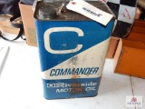 Commander Riverside motor oil advertising tin