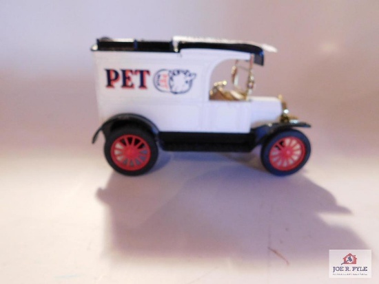 Pet Milk Ford Bank By EATL 1913 Model T Van , Has Key