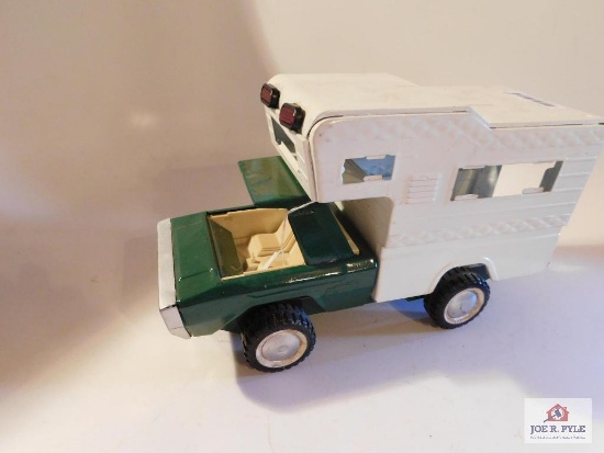 Buddy L Camper Green & White