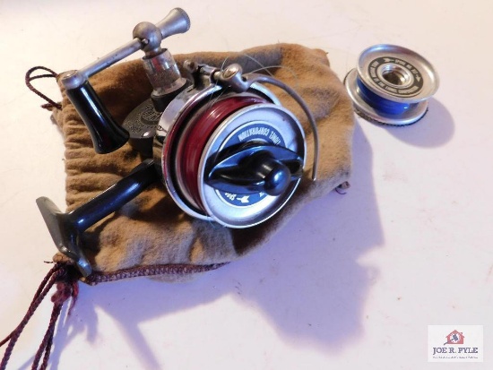 Fishing Reel Bache Brown Model 3 "Lionel" Corporation