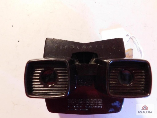 View Master and 5 View Master Cards