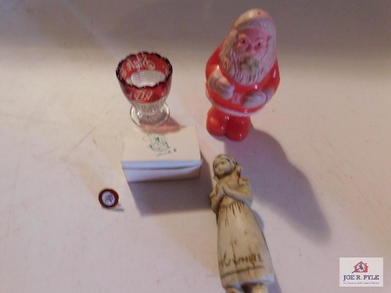 4PC (1) Santa USA (1) 1987 Pen Doll Society (1) Snow White Walt Disney (1) 1919 State Fair Red &