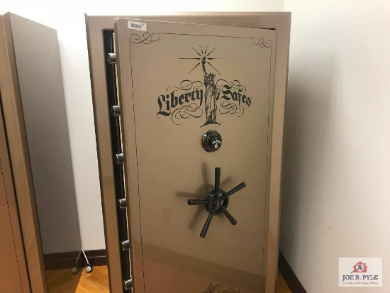 Liberty Presidential 60 Gun Safe w/ Combo and Key