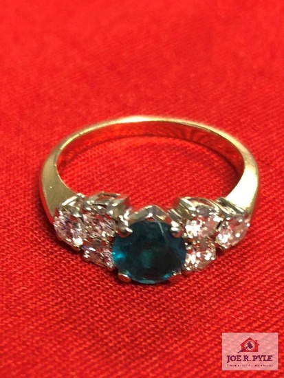 Yellow Gold Stone Ring - Appr .60CT Total Diamonds On The Sides - Center: One Lab Grown Emerald