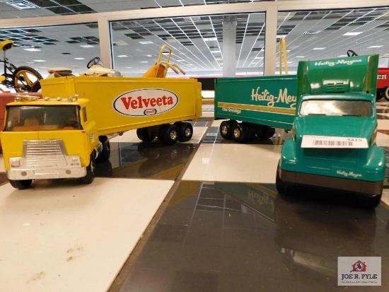 70s ERTL Velveeta tractor trailer and Heilig-Meyers tractor trailer