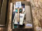 1 LOT OF PAINT BRUSHES