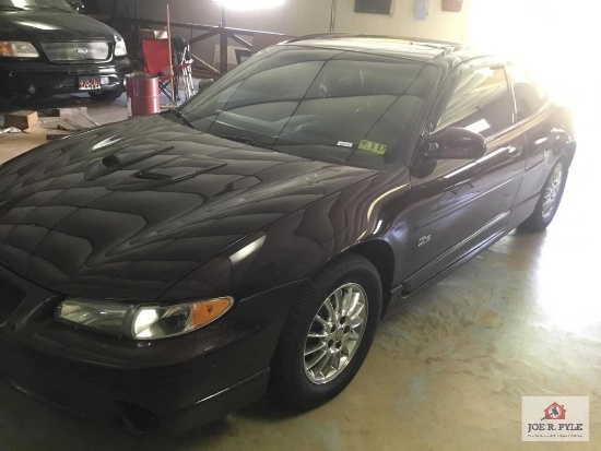 2002 Pontiac Grand Prix 40th Anniversary supercharged motor. 23K miles