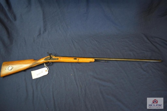 Unknown Muzzleloading shotgun 20 ga shotgun. Serial NVN. broken stock, not functioning, as is