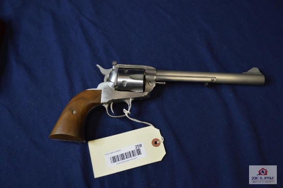 interarms Virginian Dragoon 44 Mag revolver. Serial S07123. single action