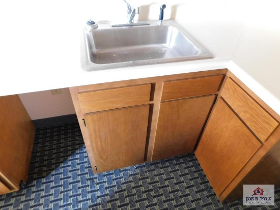 Base cabinets w/ sink