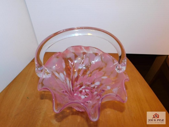 Pink Fluted Basket (Winter Frost)