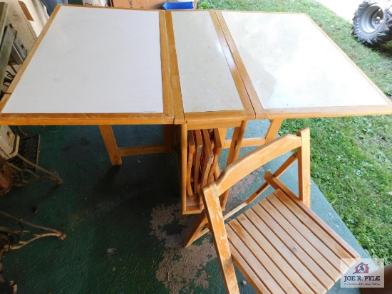 Drop Leaf Dining Table 4 Fold Auctions Online Proxibid Drop Leaf Dining Table 4 Folding Chairs In Side Compartment