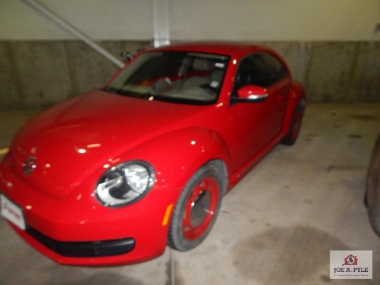 2013 VW Beetle 39k Miles