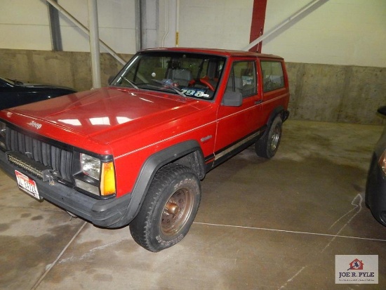 1993 Jeep Cherokee Sport 4x4 169k miles