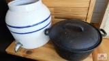 Cast iron pot , grey, blue dispenser